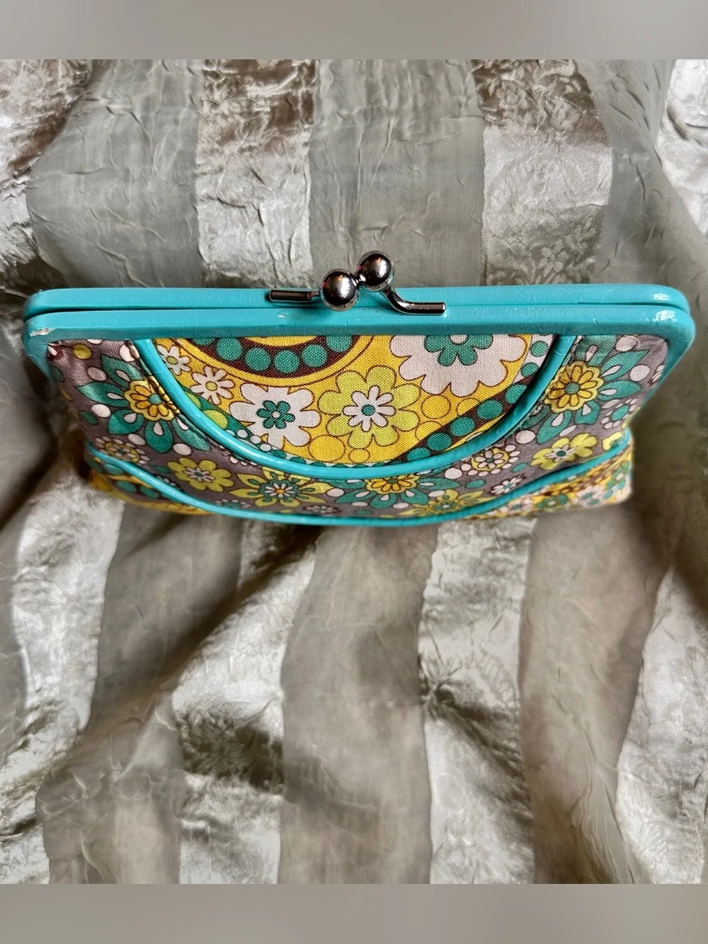 Vera Bradley stylish floral
